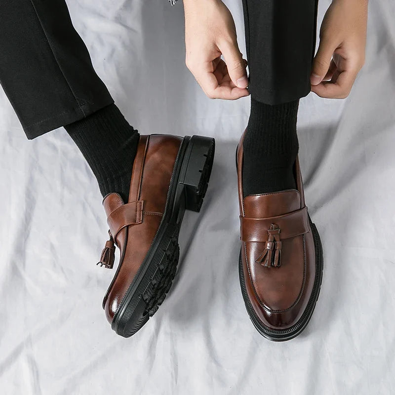 Winslow™ | The Tasseled Leather Loafer