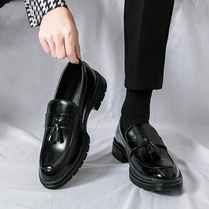 Winslow™ | The Tasseled Leather Loafer