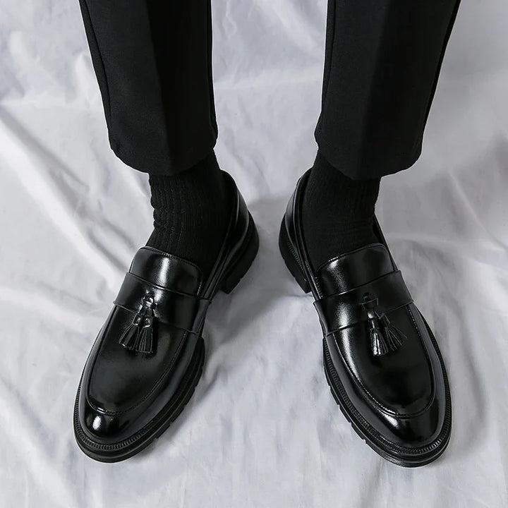 Winslow™ | The Tasseled Leather Loafer