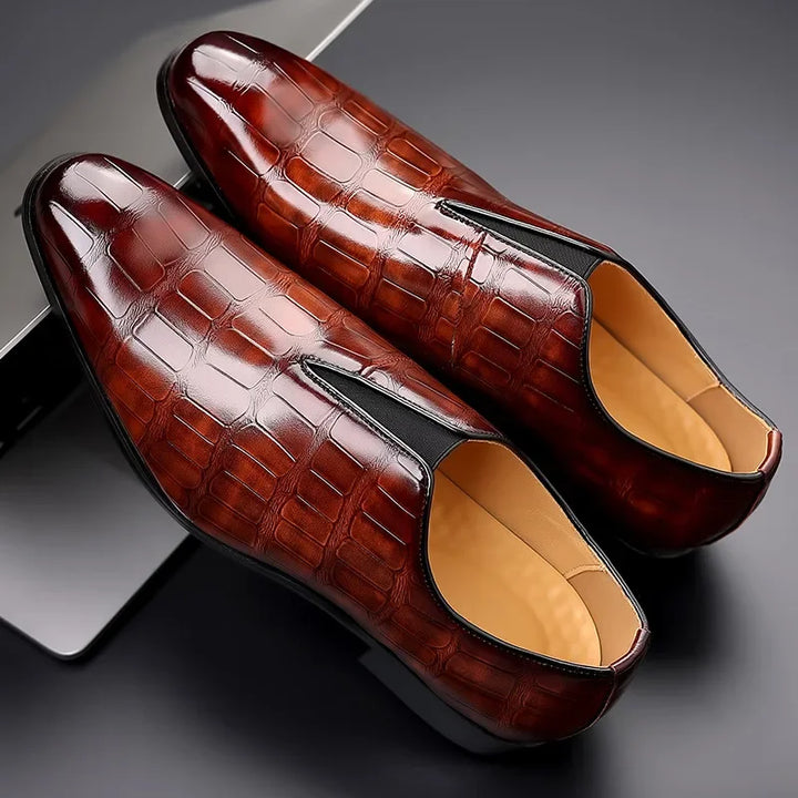 Sheffield™ | The Distinctive Pattern Dress Shoe